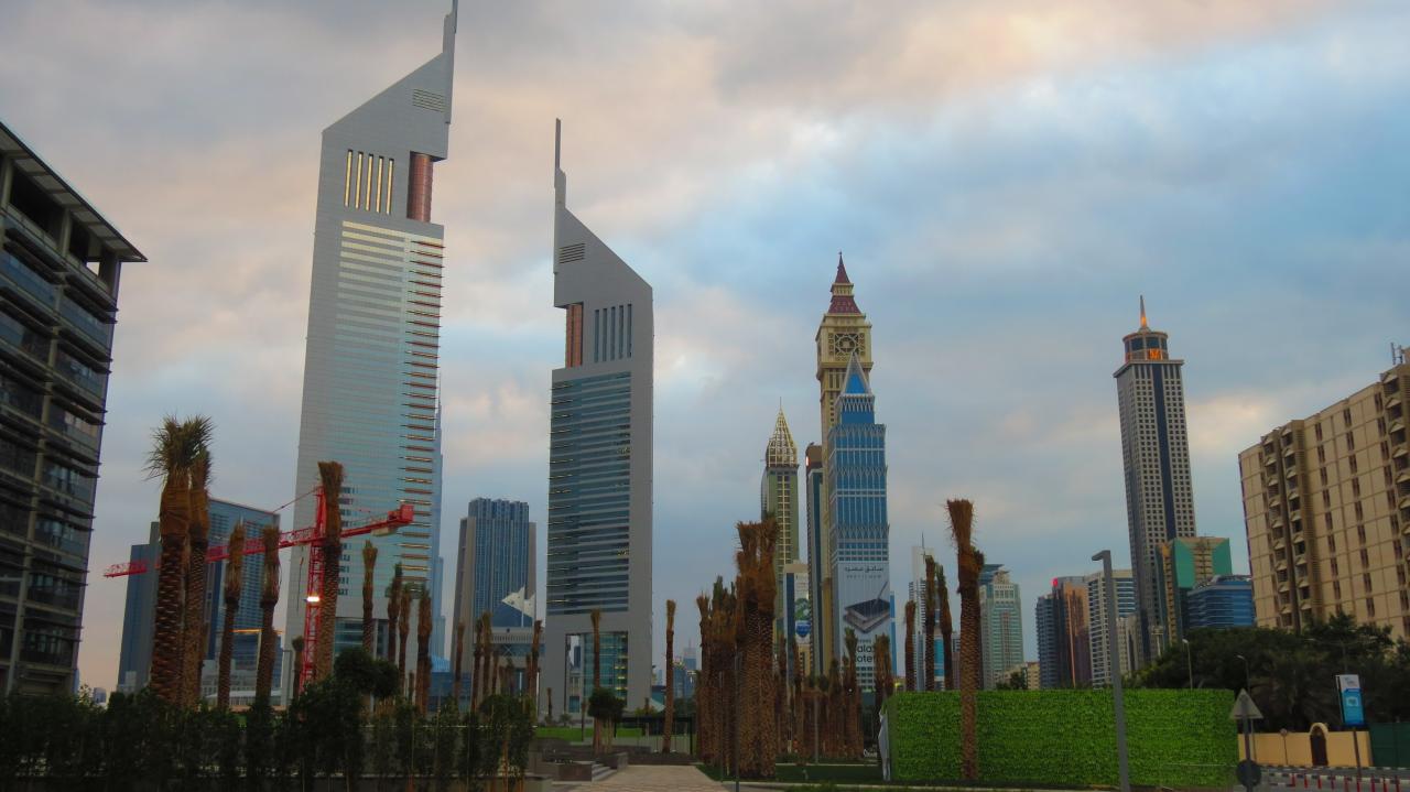 DUBAI WORLD TRADE CENTER (8)