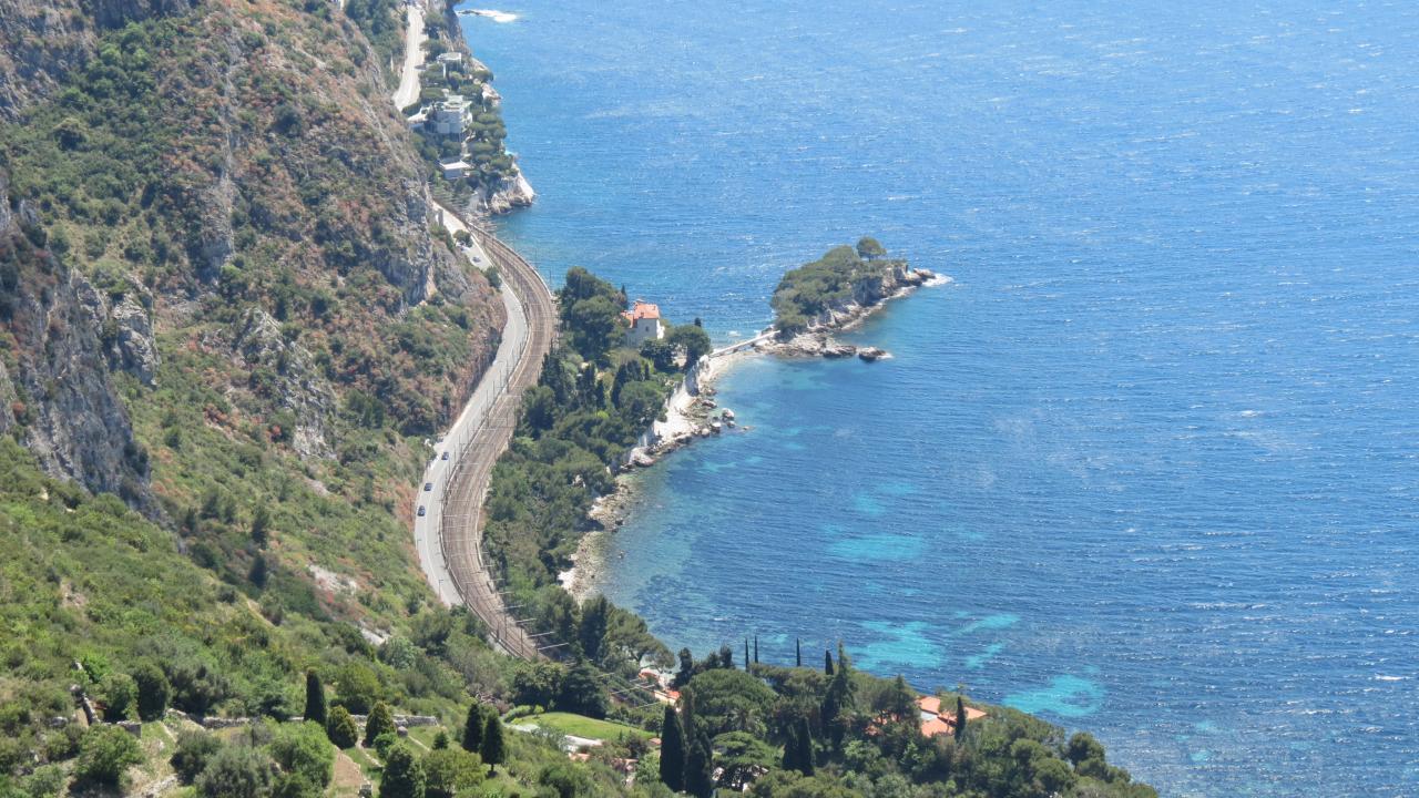 SAINT CAP FERRAT DE LA MOYENNE CORNICHE  