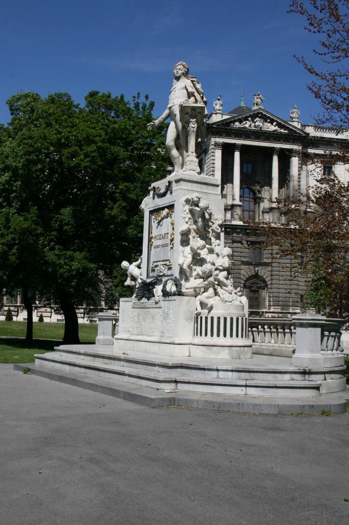 VIENNE  